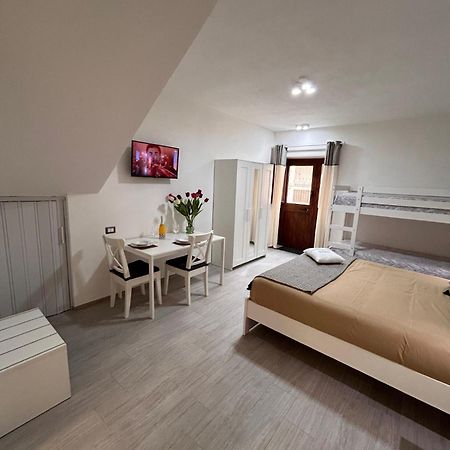 Апартаменти Casa Peppina Сант'Антьоко Екстер'єр фото
